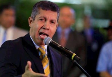 Henri Falcón anunció que participará en las primarias de la oposición