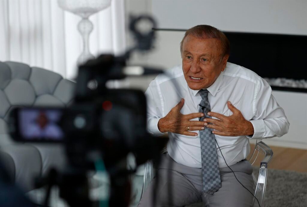 Candidato Hernández plantea retomar relación consular de Colombia y Venezuela