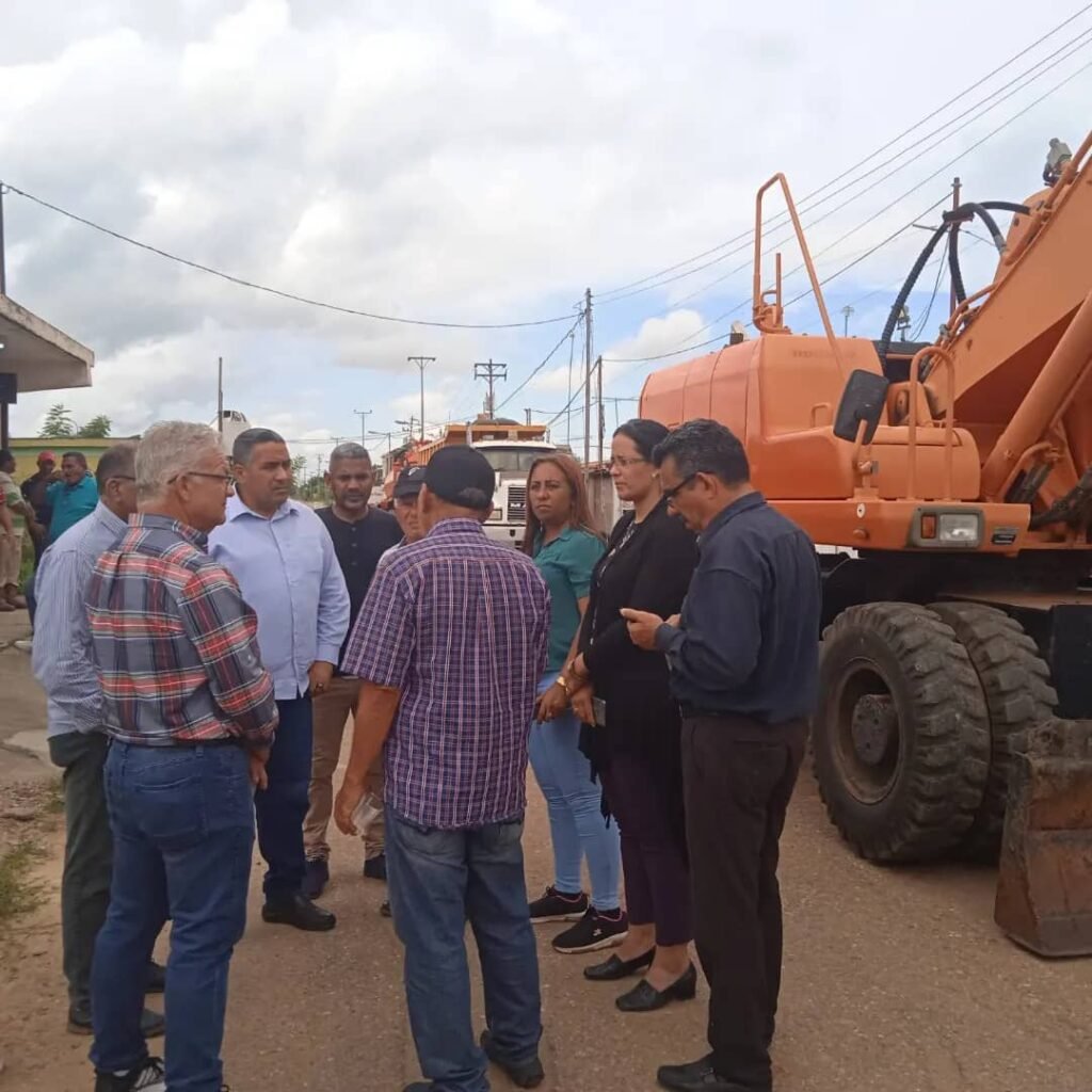 En Bachaquero: Alcaldía inició reparación de colector en sector Produzca