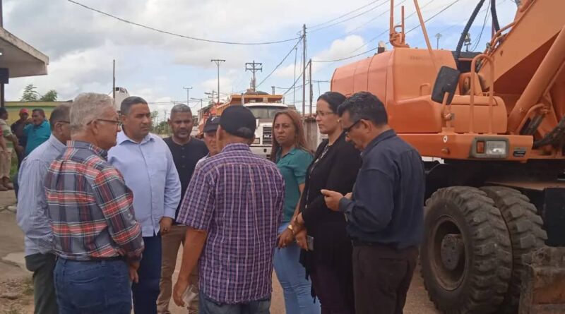 En Bachaquero: Alcaldía inició reparación de colector en sector Produzca