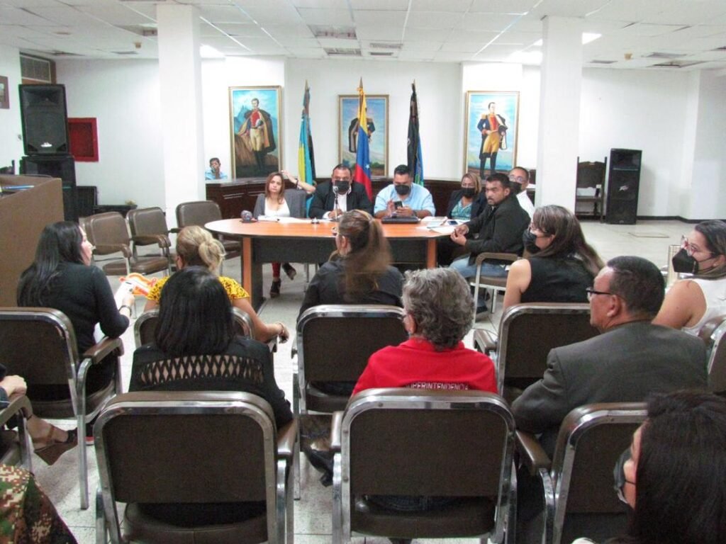 Alcaldía y Concejo Municipal trabajan en la creación de una ordenanza para la protección de los animales en Lagunillas