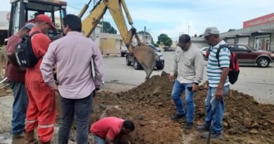 Solventaron problema de aguas servidas en calle Páez con Isaías Medina Angarita de Barrio Libertad