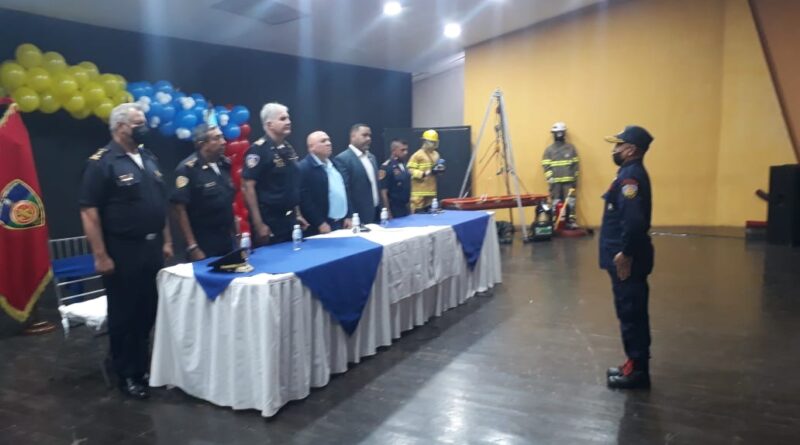 Alcalde Maloouf encabezó acto de ascensos de Bomberos en Cabimas