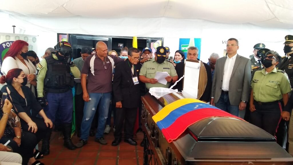 PoliLagunillas despidió con honores al Comisionado Jefe José Hernández