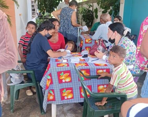 Programa "Llevando Salud" atendió a 376 personas en municipio Cabimas