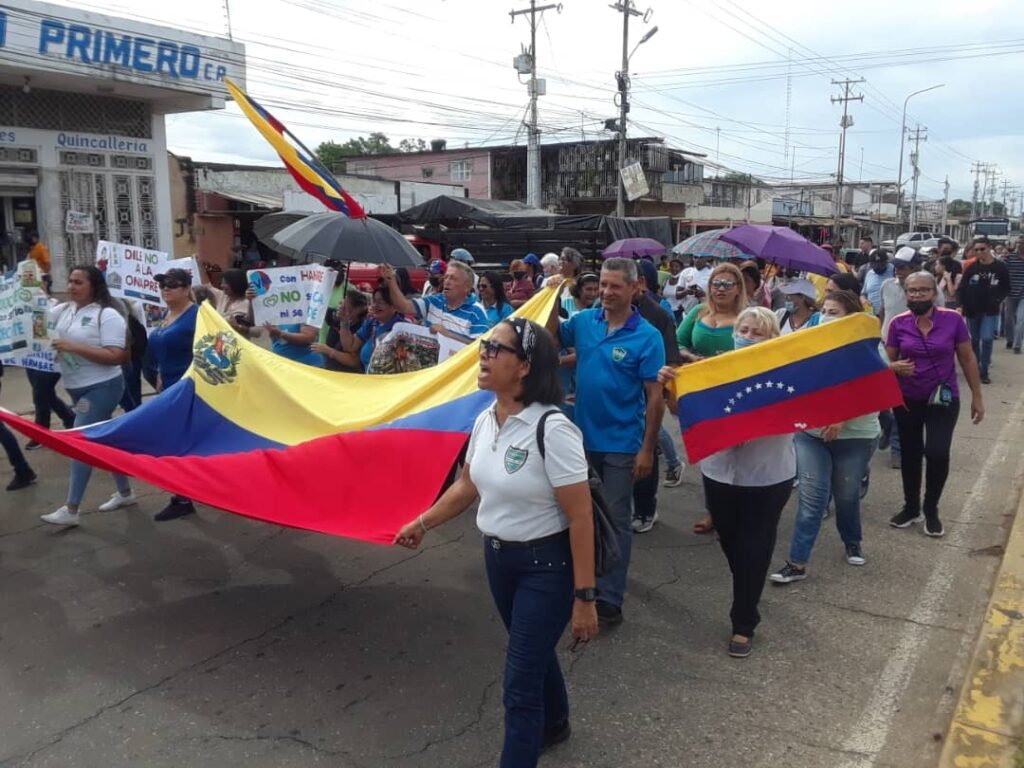 Docentes del municipio Valmore Rodríguez protestaron contra Instructivo ONAPRE