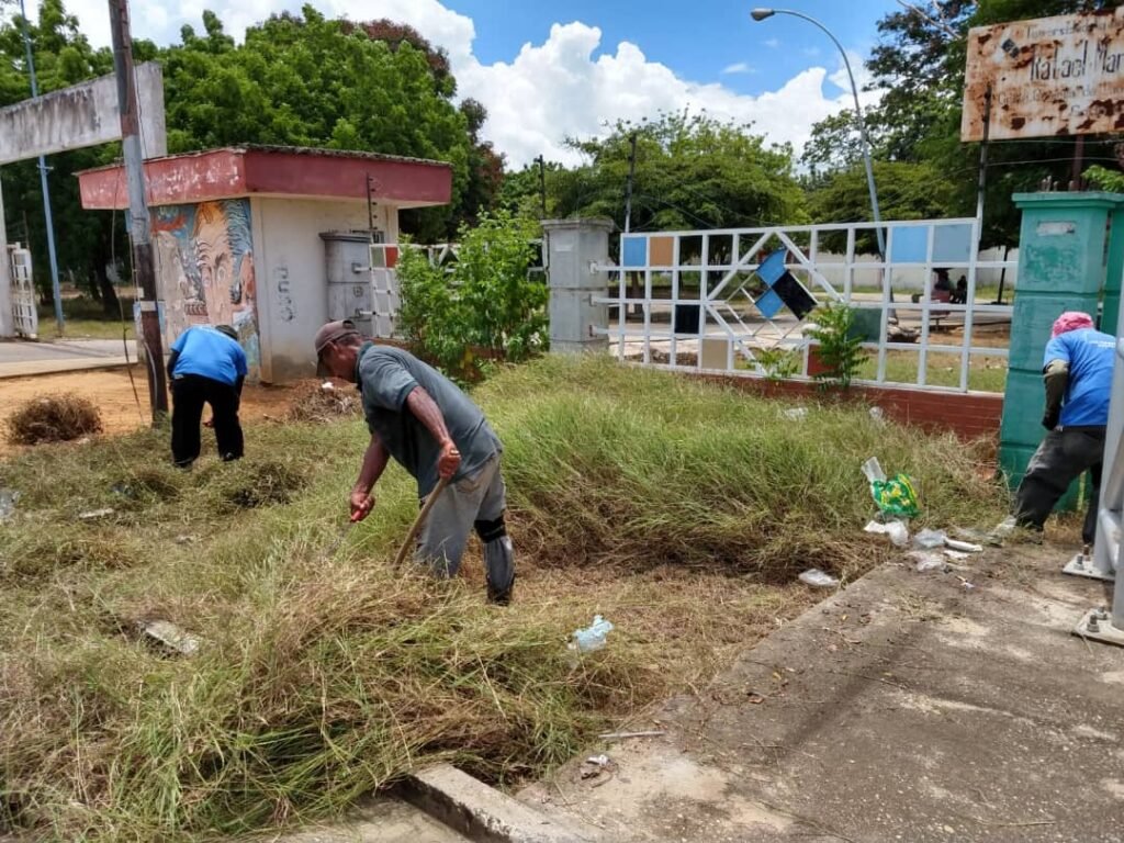 Sedemaul realizó jornada de saneamiento ambiental en la Unermb