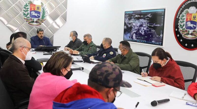Presidente Maduro: 120 municipios han sido afectados por la onda tropical
