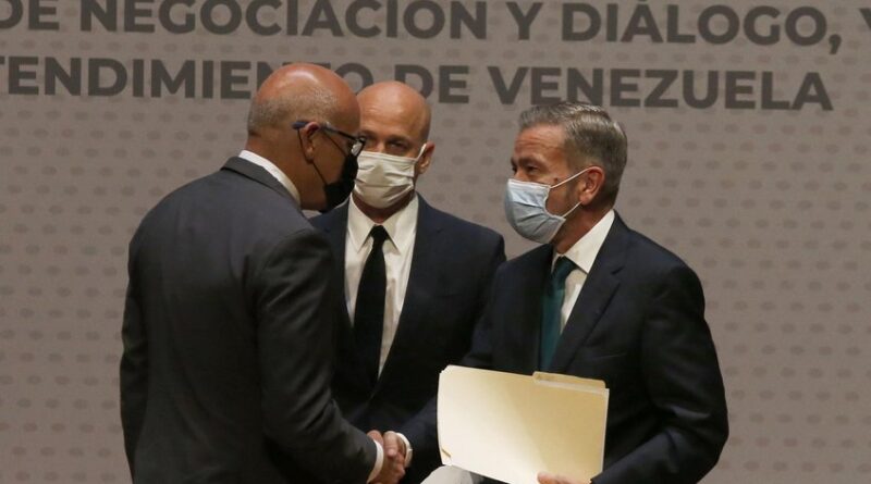 Gobierno y oposición pedirán liberar recursos bloqueados para financiar proyectos sociales
