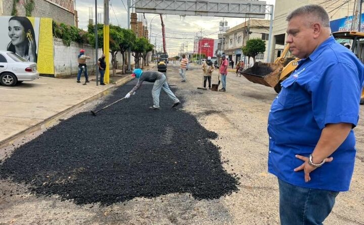 Alcaldía de Lagunillas realizó bacheo en el casco central de Ciudad Ojeda