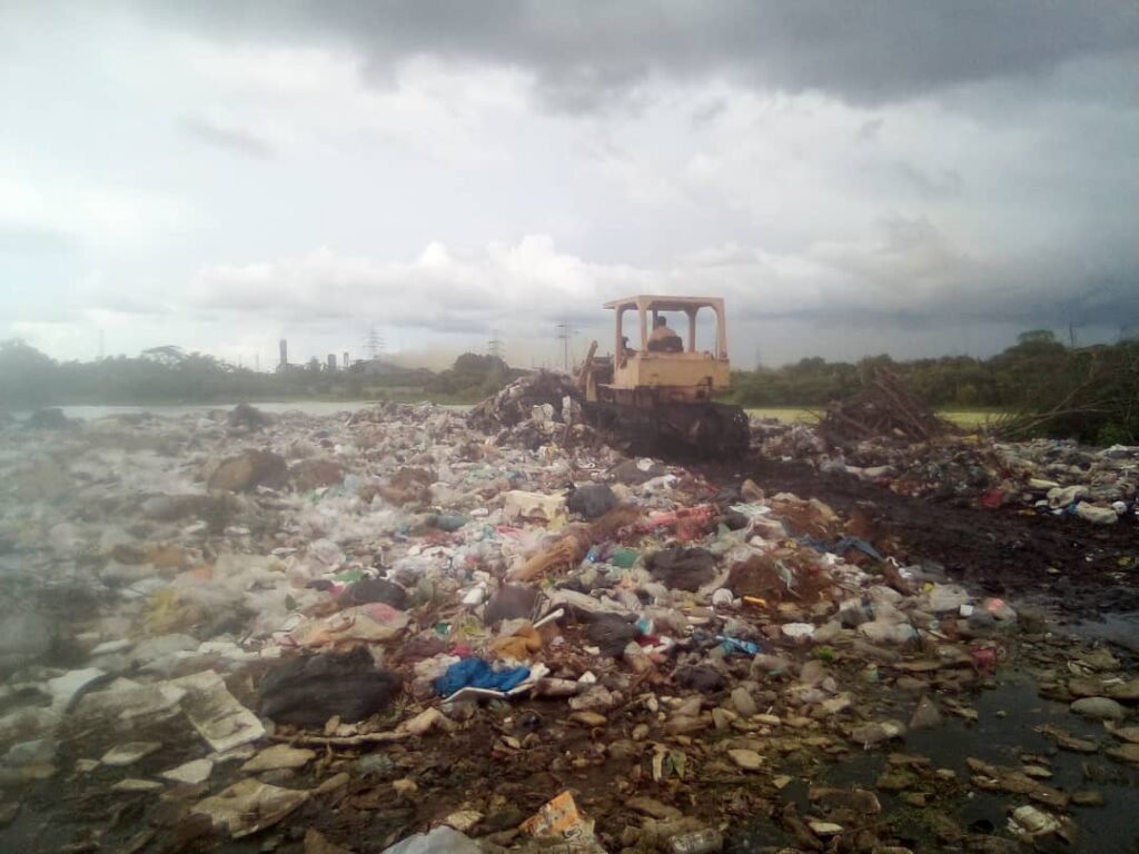 Avanza adecuación sanitaria del vertedero municipal de Lagunillas