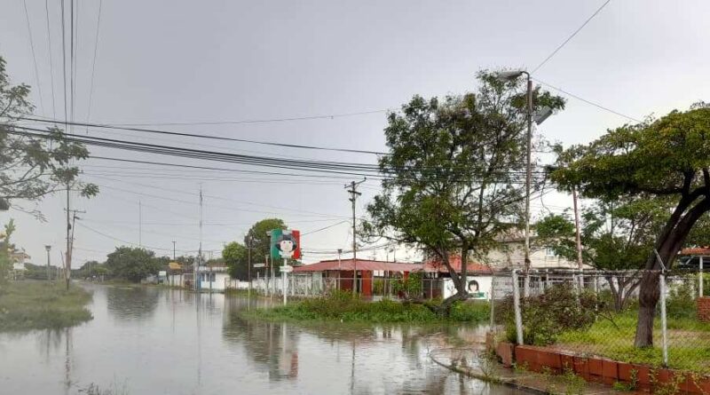 Exigen a Pdvsa limpiar drenajes en campos petroleros de Bachaquero