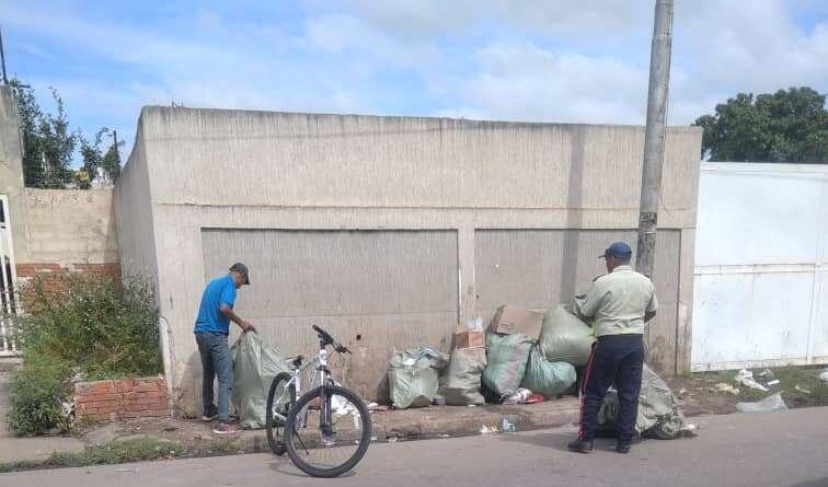 En Lagunillas inician sanciones contra quienes arrojen basura en las vías