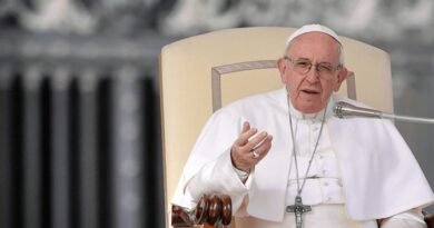 Papa Francisco: "yo ya he firmado mi renuncia en caso de impedimento"