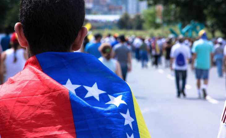 Éxodo de 7,1 millones de venezolanos, una de la más grande del mundo: HWR