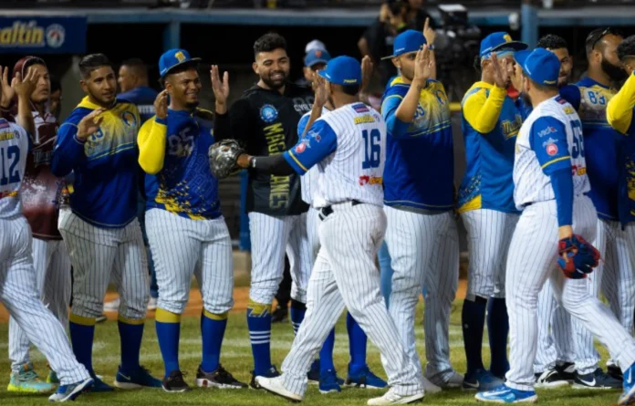 Magallanes venció a Leones y complica su Round Robin