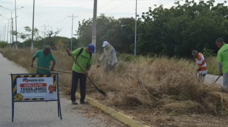 Alcaldía de Santa Rita inicia 2023 con jornada de limpieza en vías principales