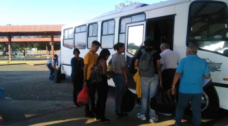 Más de 4 mil pasajeros se movilizaron por la terminal de Ojeda en asueto navideño