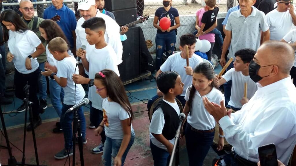 Planteles y comunidades integrantes de Fundagraez celebran la Semana de la Zulianidad