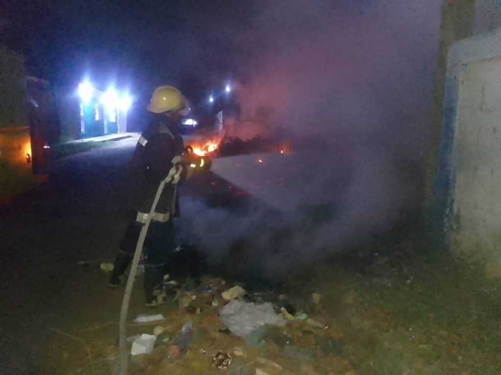 Bomberos del municipio Miranda sofocan 5 incendios en la parroquia Altagracia