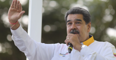 Condenan a Maduro y otras autoridades a pagar $153 millones por demanda