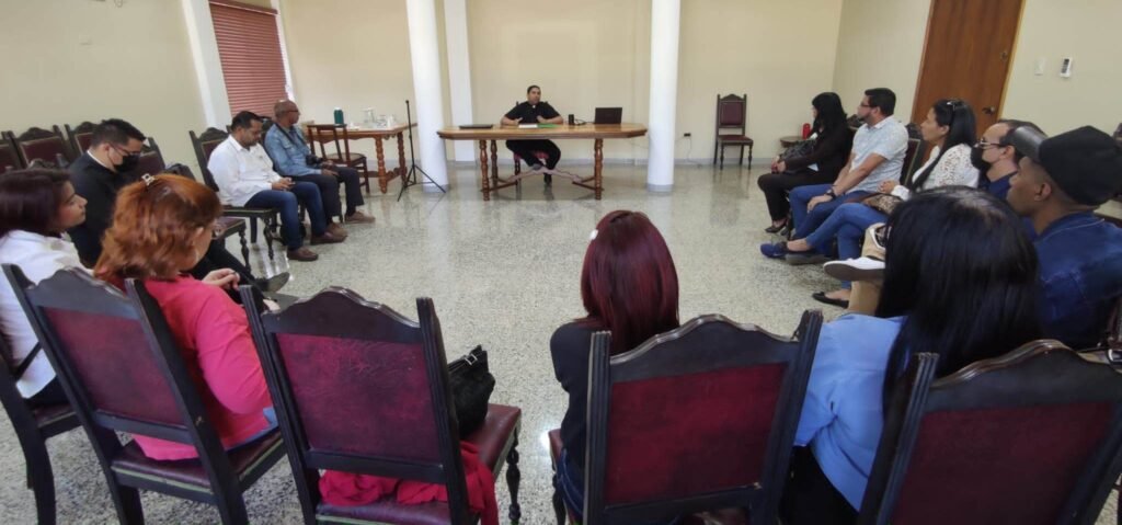 Diócesis de Cabimas sostuvo un ameno encuentro con periodistas de la COL