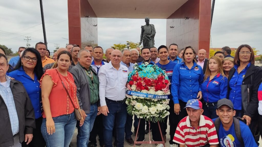Misa y ofrenda floral marcaron actos del 17º aniversario  de UNT en Cabimas