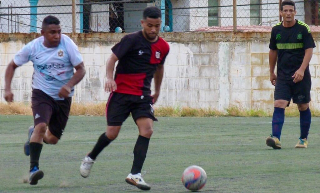 La Súper Liga de Fútbol sigue caliente