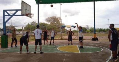 Se jugó triangular de baloncesto en el municipio Valmore Rodríguez