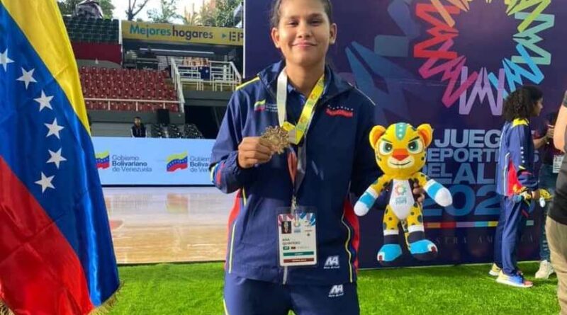 Futbolista lagunillense ganó oro en Juegos del ALBA que se celebran en Caracas