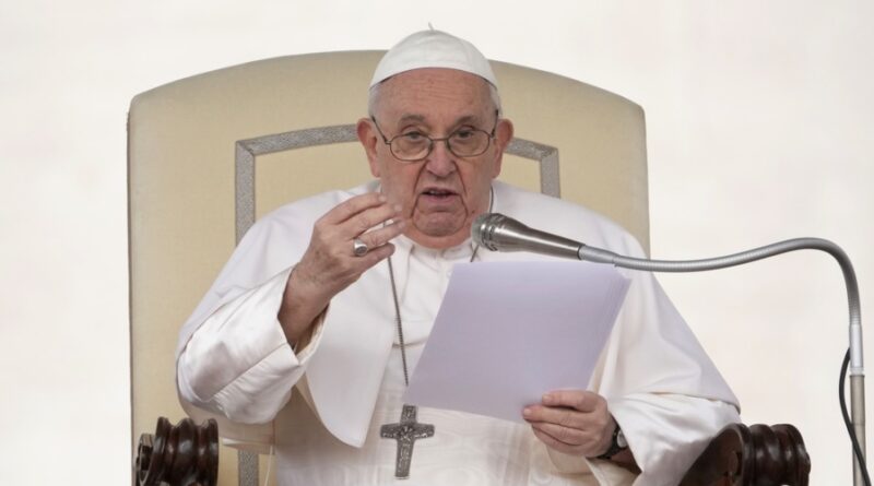 Papa Francisco pide abrir las puertas a los migrantes