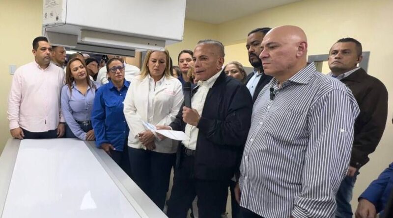 Rosales inauguró la emergencia de adultos, pediátrica y servicios del HGC