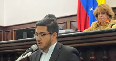 Concejal Jesús Contreras: Más de 3  millones de jóvenes no han podido inscribirse en el REP