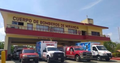 Cuerpo de Bomberos del municipio Miranda recibió dos ambulancias