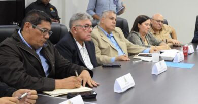 Alcalde José Mosquera y Asalzu se reúnen con la Gobernación para tratar localización de una zona Económica Especial en el Zulia