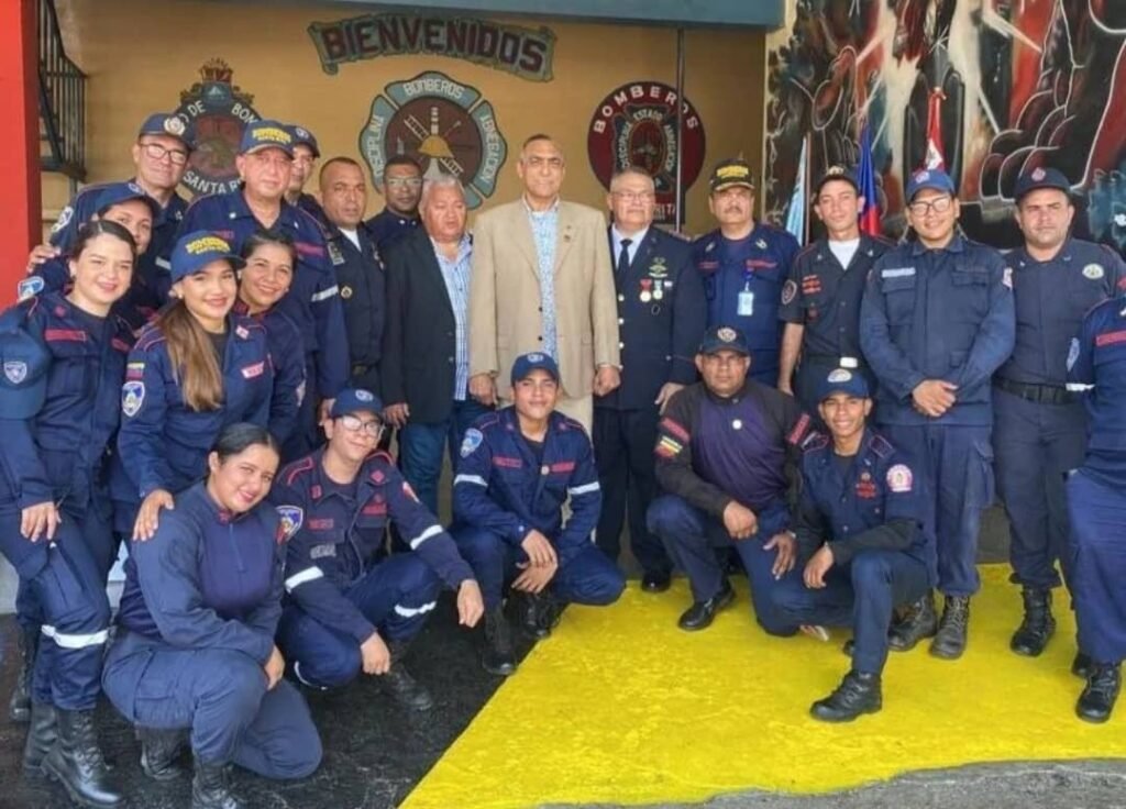 Bomberos de Santa Rita celebró 44 aniversario con misa y entrega de reconocimientos