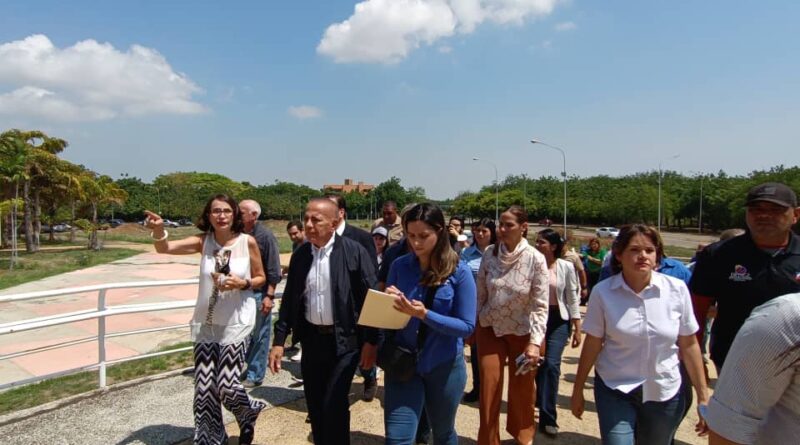 Gobernador anunció conformación de equipo multidisciplinario para relanzar el Maczul