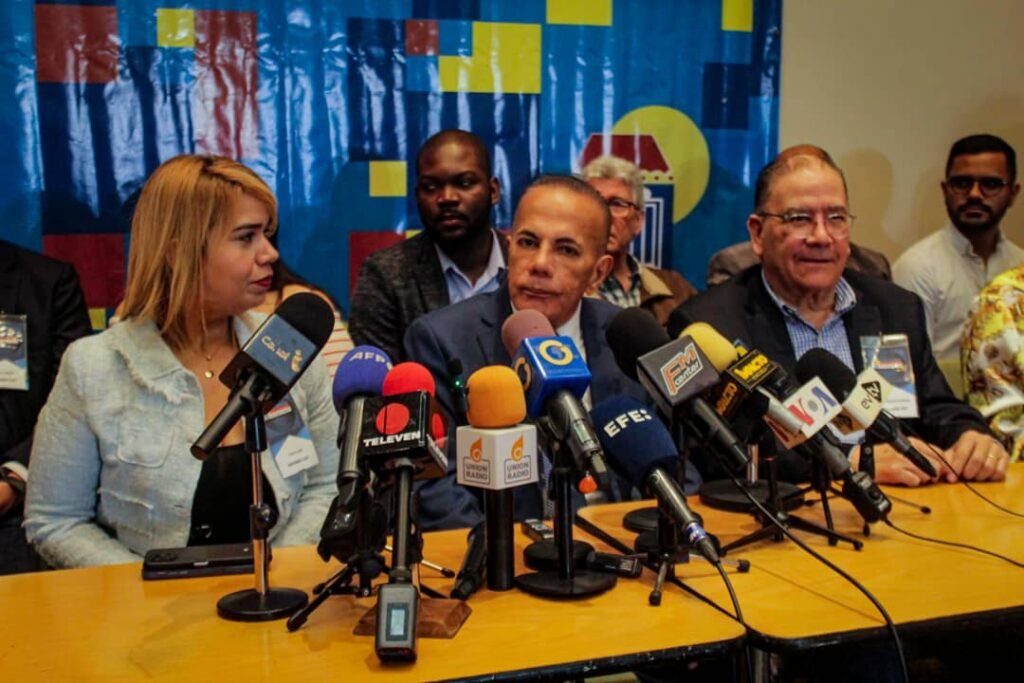 Más del 60% de los zulianos votarían por Manuel Rosales en primarias de la Oposición