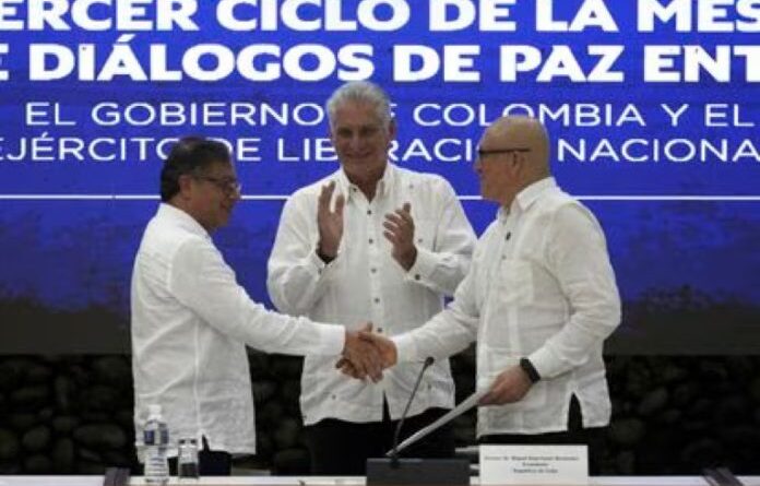 Gobierno de Colombia y ELN anuncian cese al fuego temporal por 6 meses