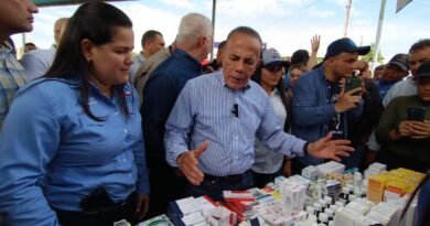 Gobernador extiende jornadas de Mercados Populares y médicas en Maracaibo y San Francisco