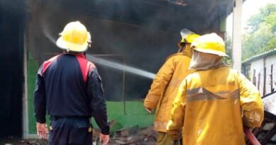 Incendio afectó 4 viviendas en el sector en el municipio Miranda