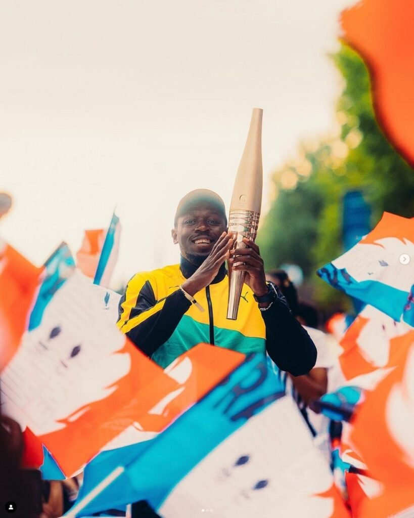 Usain Bolt presentó antorcha de los Juegos Olímpicos París 2024