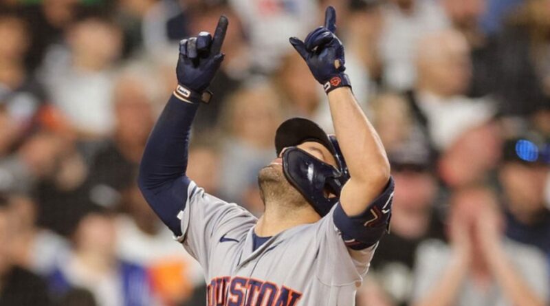 José Altuve es el 3er jugador de los Astros de Houston en alcanzar los dos mil hits