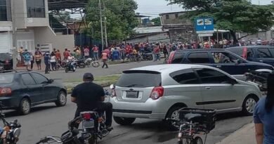 Afectos al Psuv atacaron en Apure a militantes de PJ en acto donde esperaban a Henrique Capriles