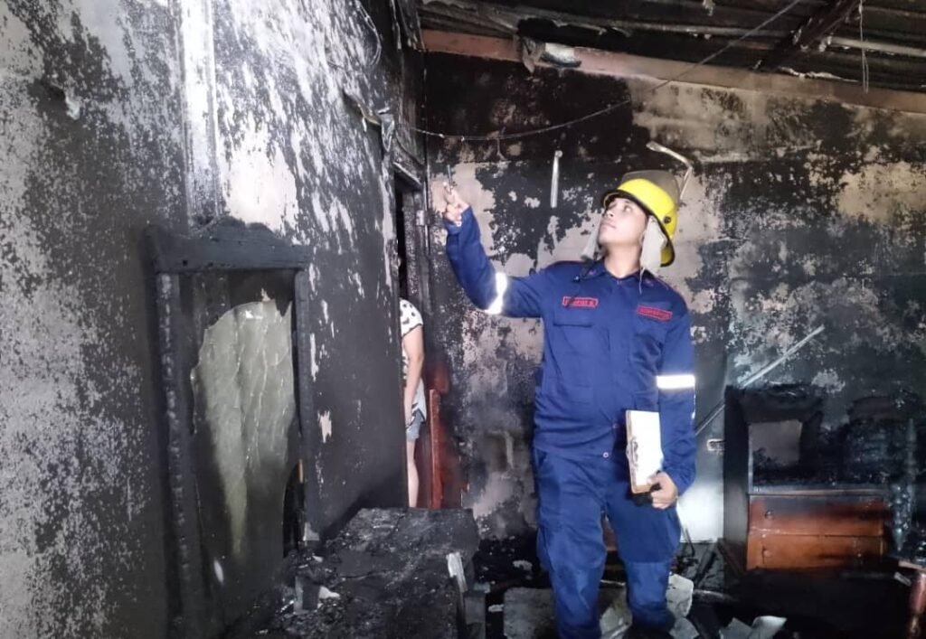 Caídas de unas líneas de alta tensión provocaron incendio que afectó 9 casas en municipio Miranda