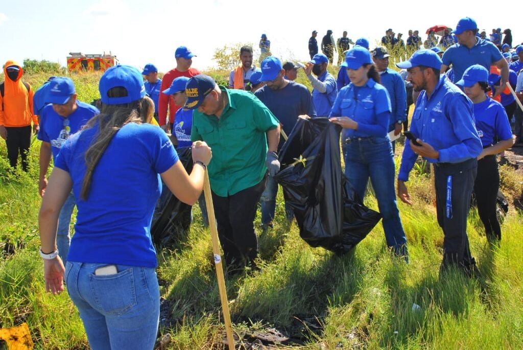 Lagunillas se sumó al rescate de las riberas del Lago de Maracaibo