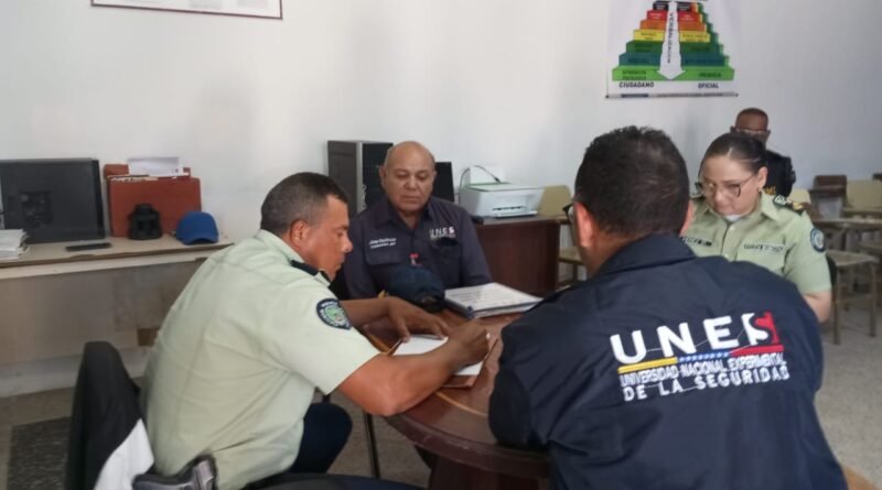 Polilagunillas y la UNES articulan esfuerzos para formar a bachilleres en TSU en Servicio Policial