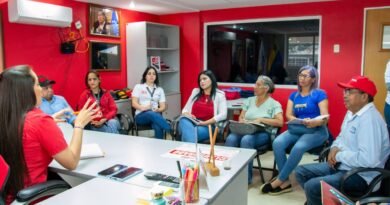 Organizan en Lagunillas jornada de Alfabetización Tributaria para voceros de consejos comunales