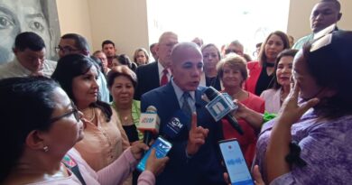 Rosales: "Respaldamos las primarias y todas las soluciones para Venezuela"