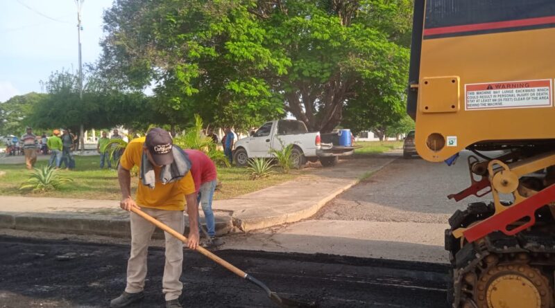 En Valmore Rodríguez iniciaron mejoras viales en sector La Victoria